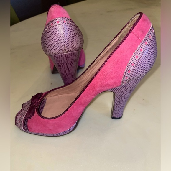 Authentic Marc Jacob’s Peep Toe Pumps - Picture 5 of 8